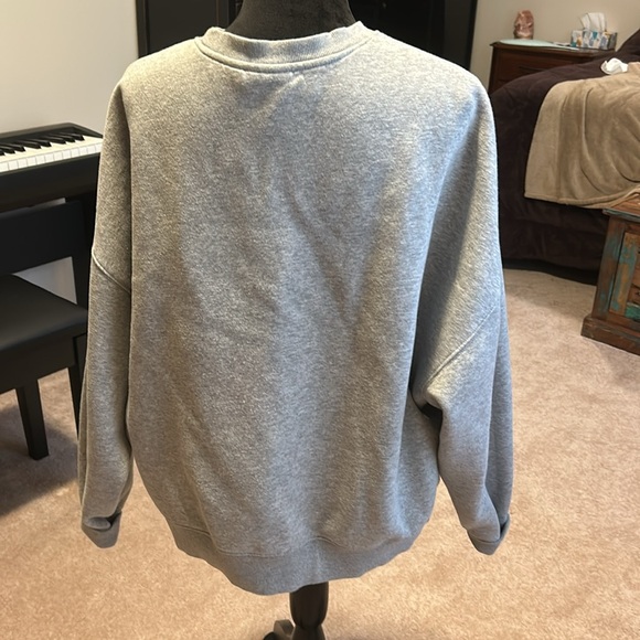Very gently used Mickey Mouse sweatshirt - Picture 3 of 4